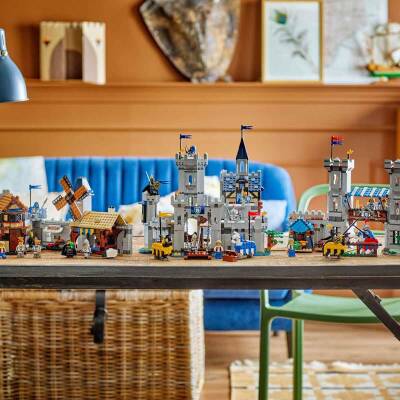 LEGO Creator 3'ü 1 Arada Orta Çağ Atlı Şövalye Kalesi 31168 - 16