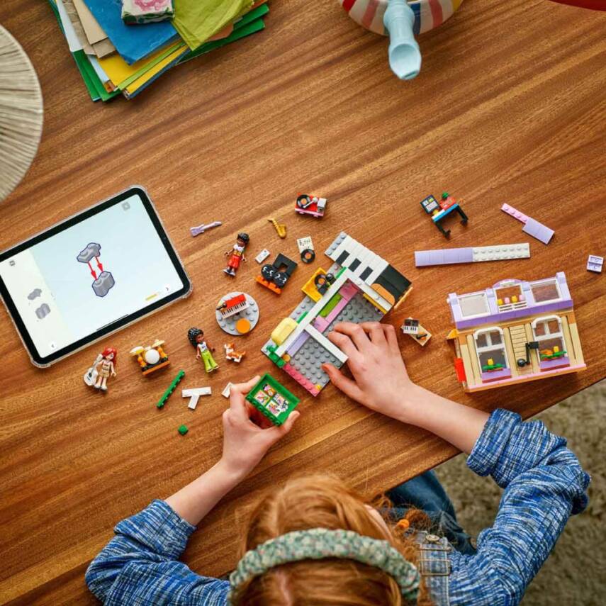LEGO Friends Müzik Mağazası ve Daire 42653 - 11