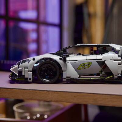 LEGO Lamborghini Revuelto Süper Spor Araba 42214 - 12