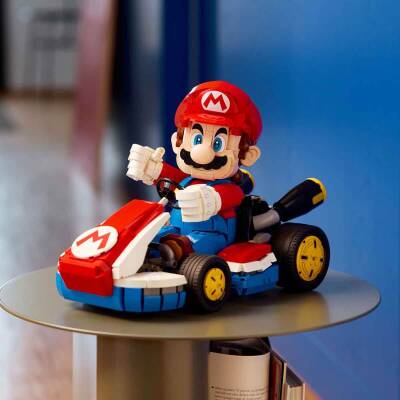 LEGO Super Mario: Mario Kart – Mario ve Standard Kart 72037 - 8