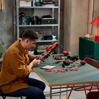 LEGO® Technic Ferrari SF-24 F1 Araba 42207 - 10