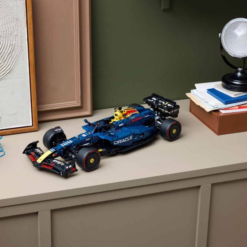 LEGO® Technic Oracle Red Bull Racing RB20 F1 Araba - 10