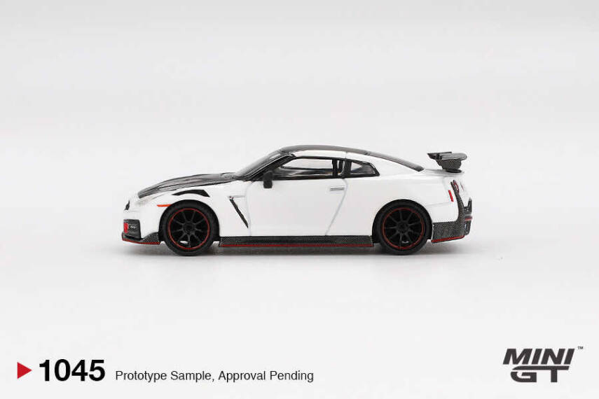 MINI GT 1/64 Nissan GT-R Nismo 2024 Brilliant White Pearl - MGT01045 - 3